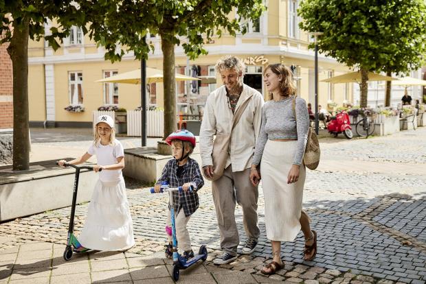 Familie i gågaden